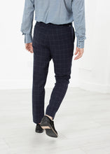 Load image into Gallery viewer, Egon Pant in Check
